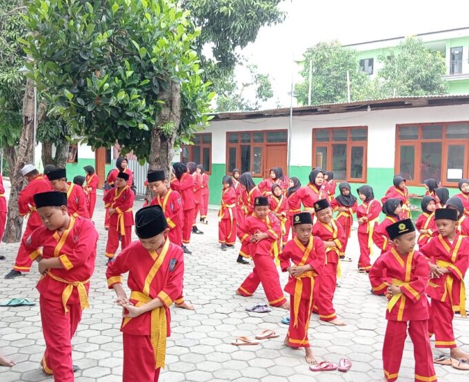 Senam Anak Indonesia Hebat