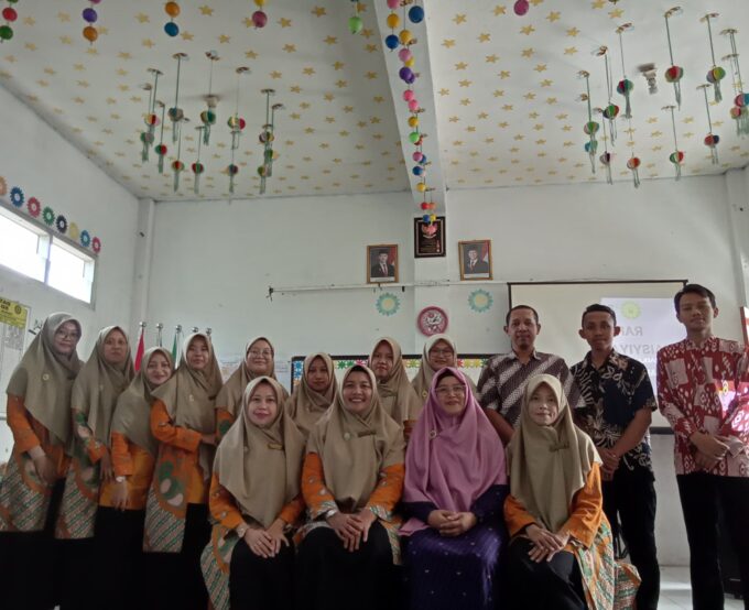 Rapat Kerja SD 'Aisyiyah 1 plemahan Tahu Ajaran 2025/2026