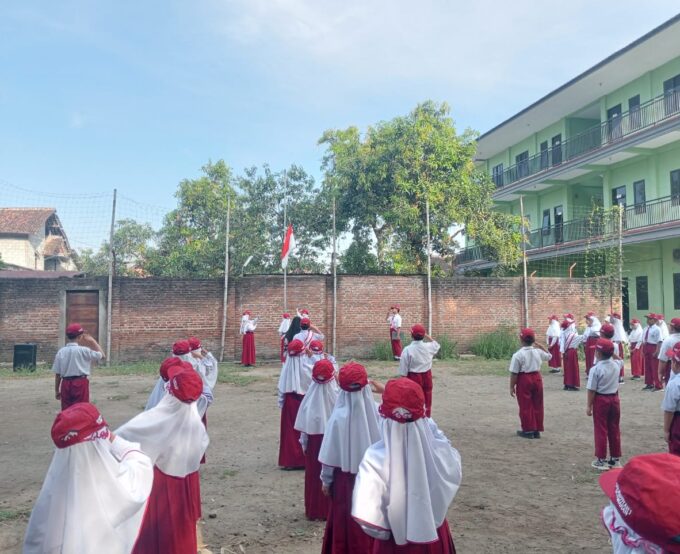 Upacara Bendera Hari Senin, 25 Agustus 2025 SD 'Aisyiyah 1 Plemahan
