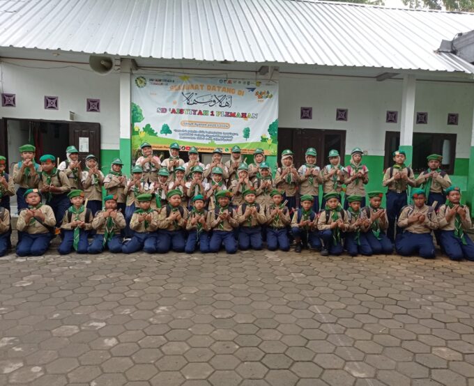 Menyala Bersama: Semangat Milad Muhammadiyah melalui parade Simaphore dan Lomba Pionering.